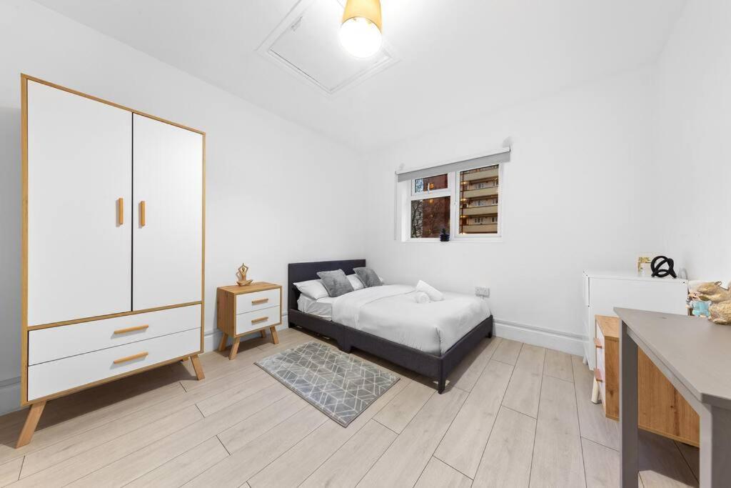 Holiday Home Near Kings Cross Sleep 12 Sp7 London Exterior foto